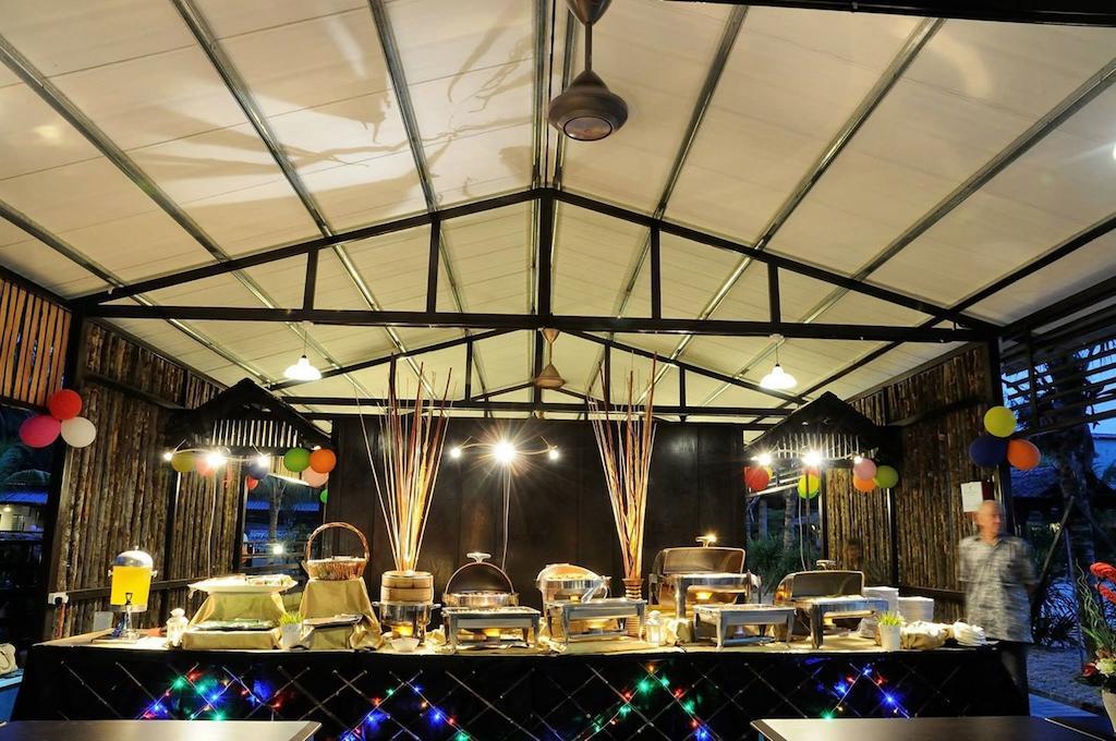 Hotel Hs Farm Waterpark Muar Exterior foto