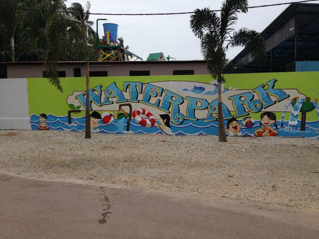 Hotel Hs Farm Waterpark Muar Exterior foto