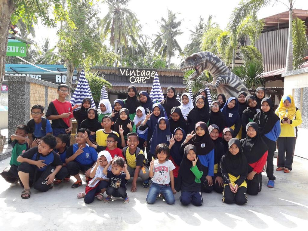 Hotel Hs Farm Waterpark Muar Exterior foto