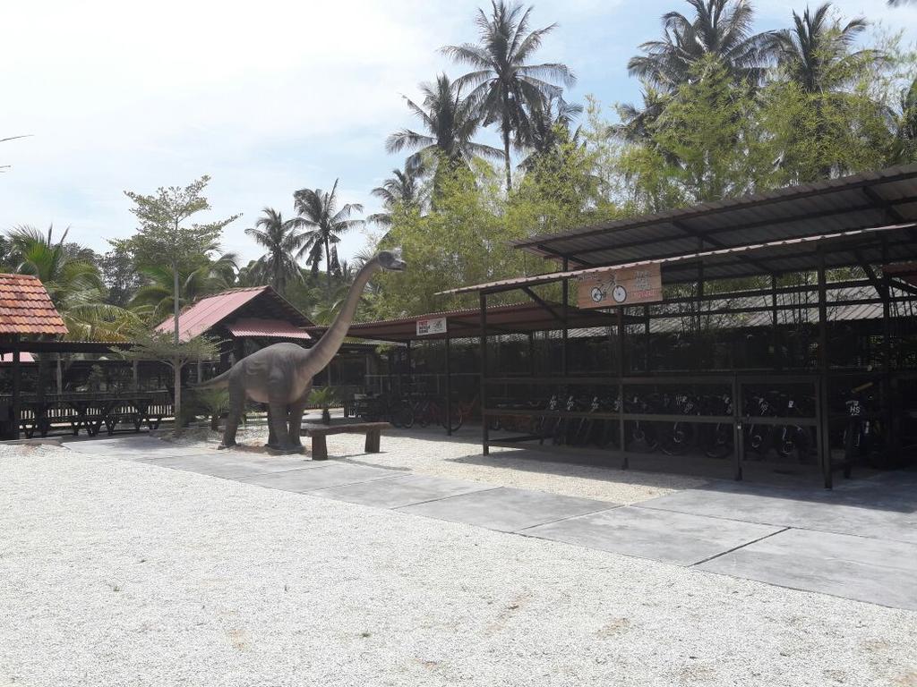 Hotel Hs Farm Waterpark Muar Exterior foto