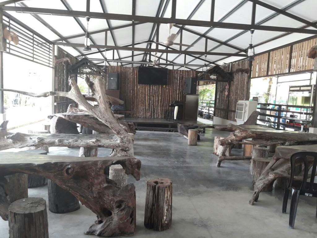 Hotel Hs Farm Waterpark Muar Exterior foto